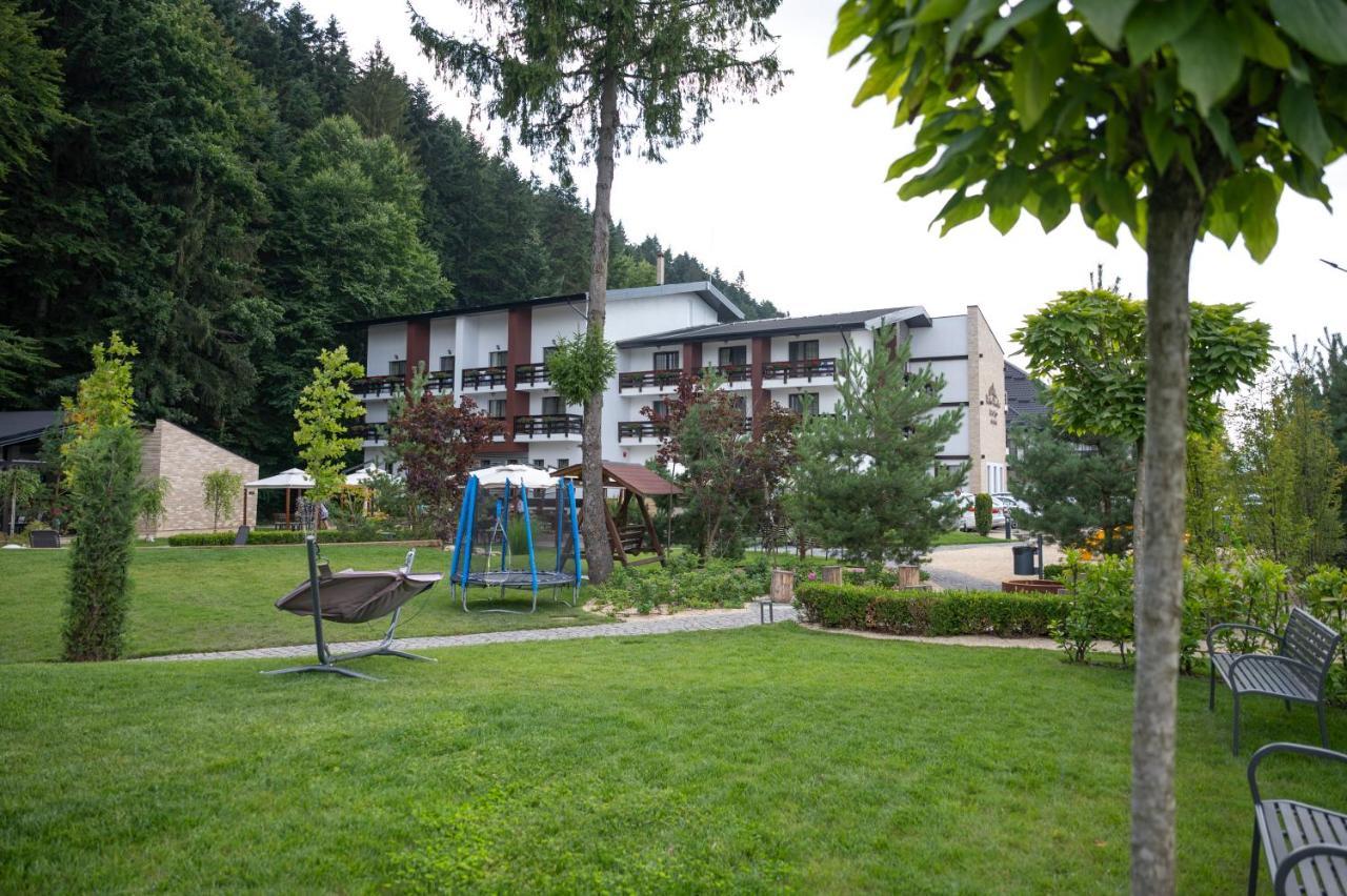 Piatra Pinului Ski & Spa 구라후모룰루이 외부 사진