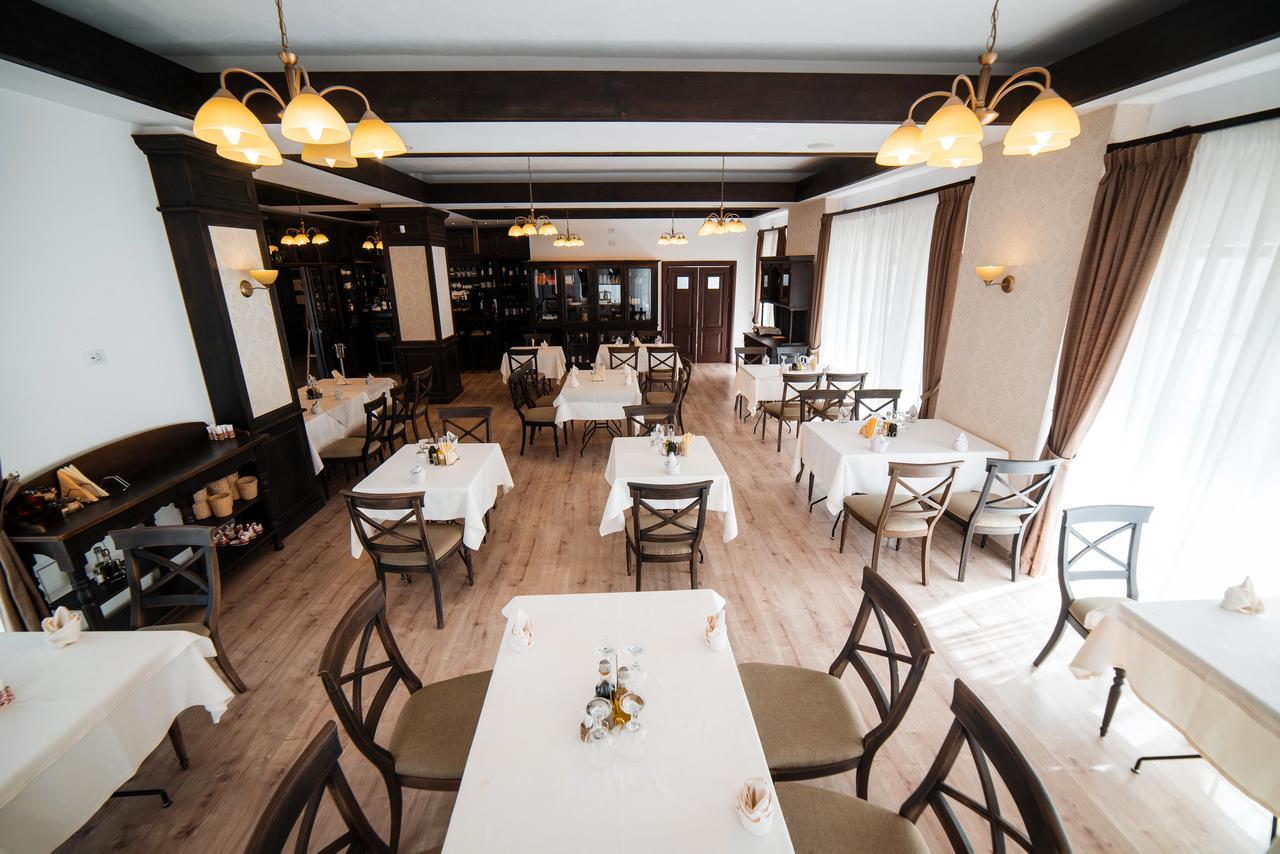 Piatra Pinului Ski & Spa 구라후모룰루이 외부 사진