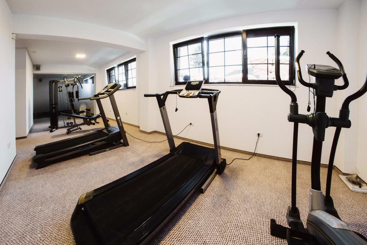 Piatra Pinului Ski & Spa 구라후모룰루이 외부 사진